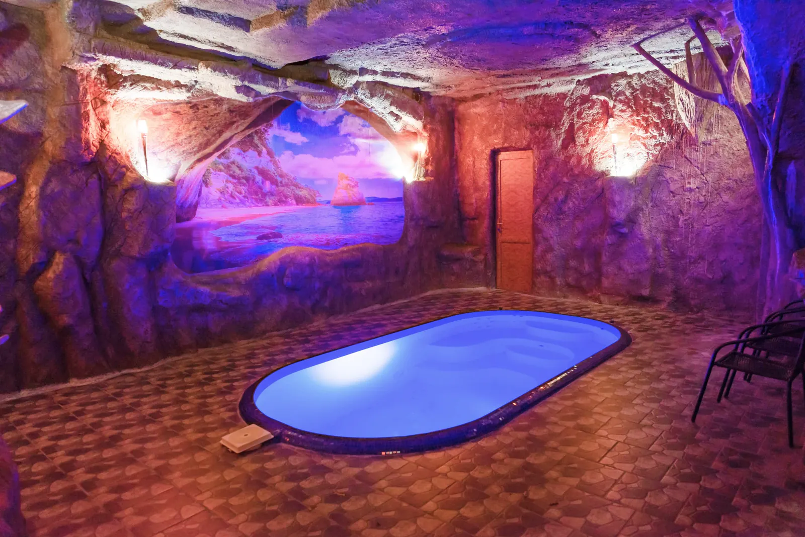 Тёплый бассейн в SPA-комплексе Narayana Center